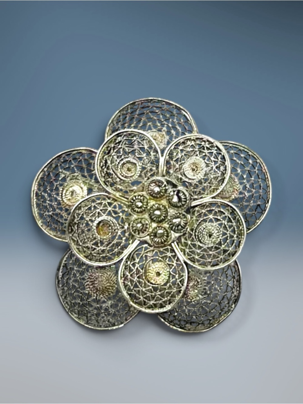Estate Vintage Sterling Silver Art Nouveau Filigree Flower Brooch Pin